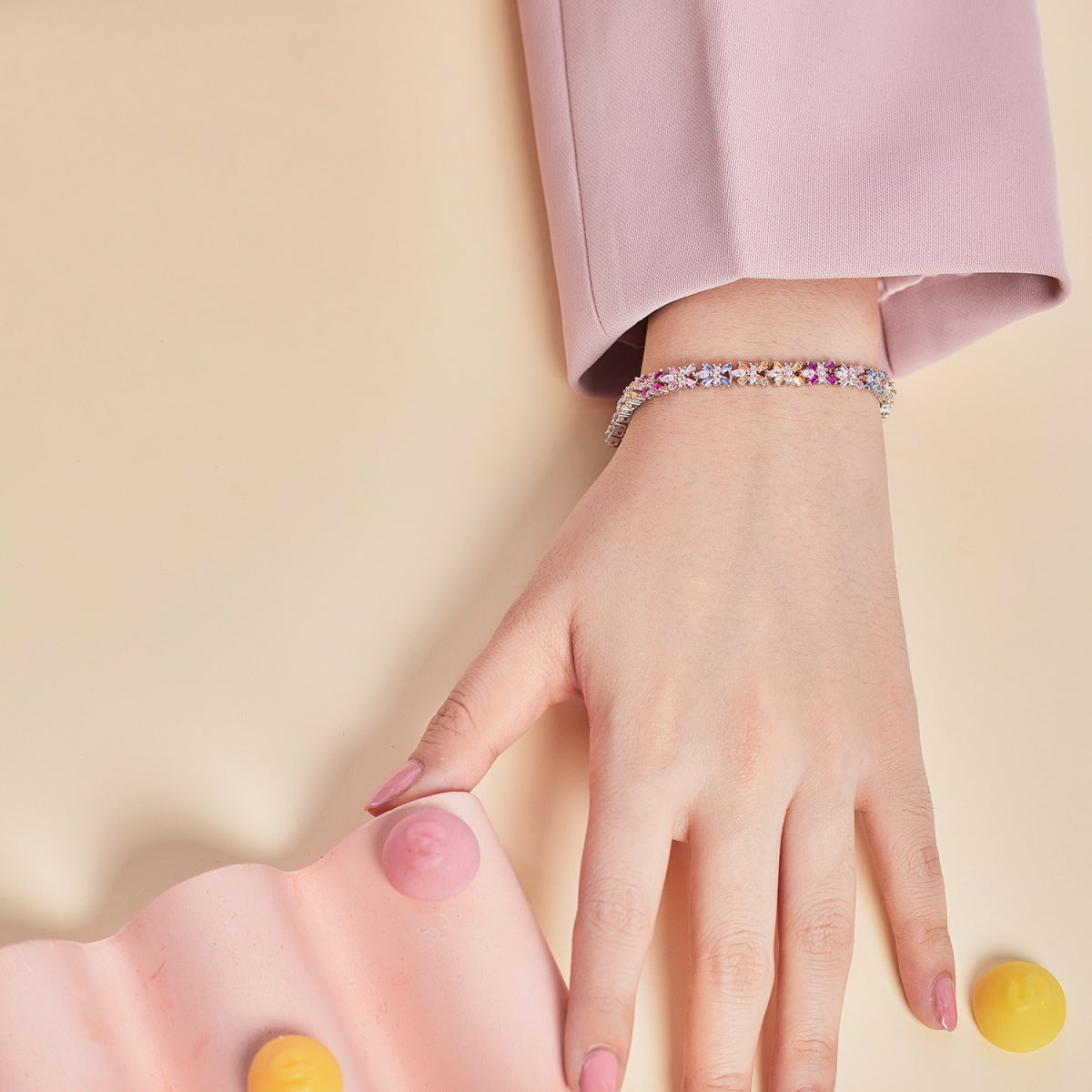 [Kincade Jewelrys] Bracelet de fête taille émeraude aux couleurs éclatantes