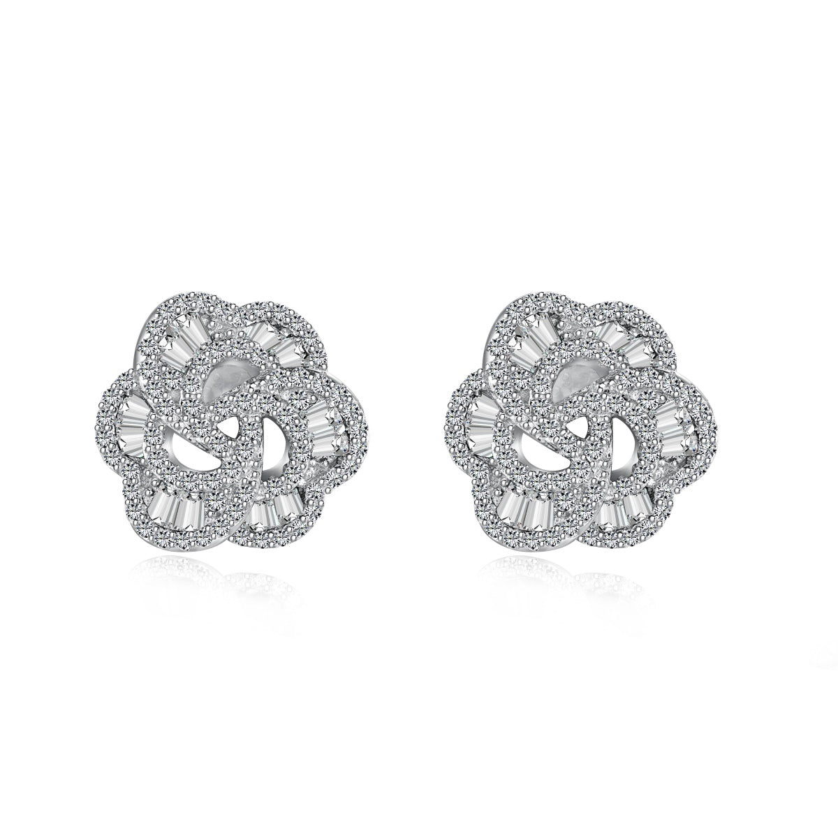 [Kincade Jewelry] Boucles d'oreilles exquises en forme de fleur pour un usage quotidien