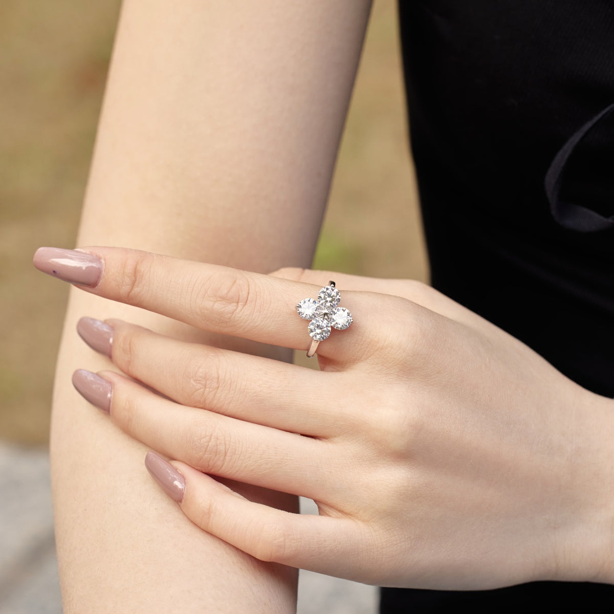 [Kincade Jewelry] Bague étoile à huit branches et trèfle à quatre feuilles