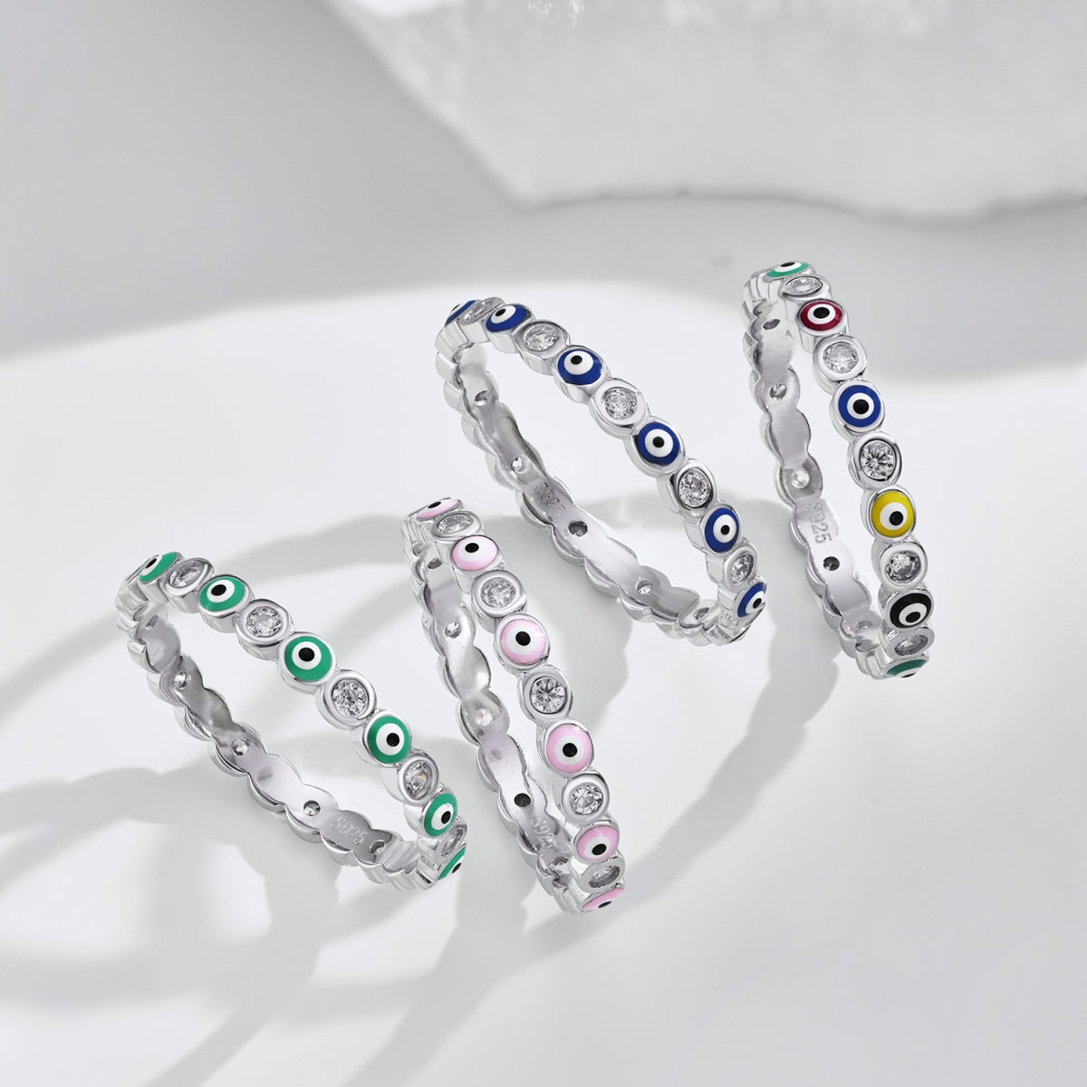 [Kincade Jewelrys] Bague ronde scintillante et vibrante pour un usage quotidien