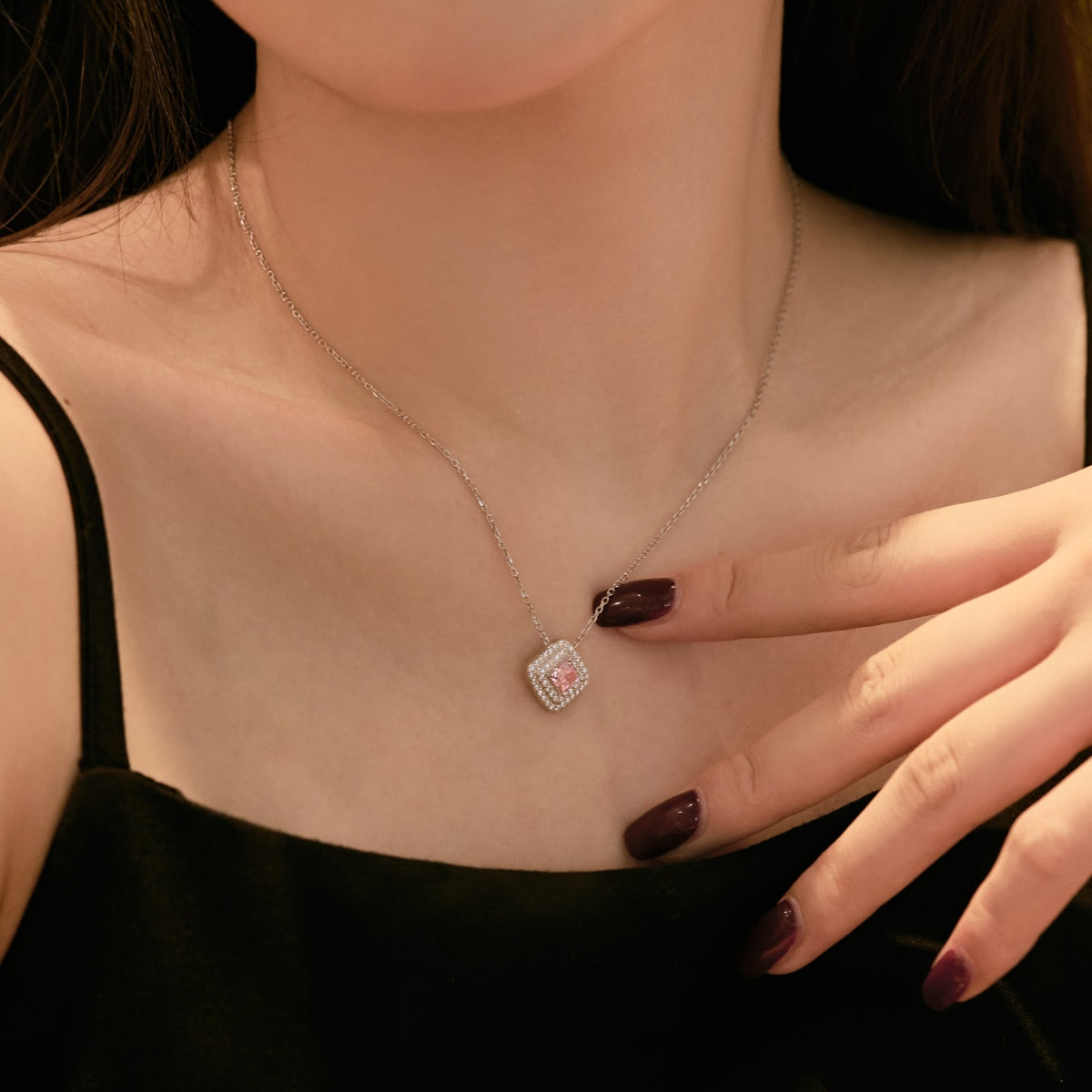 [Kincade Jewelrys] Collier scintillant en taille Asscher