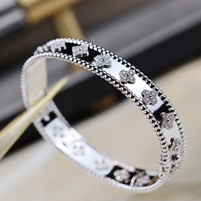 [Kincade Jewelrys]CLOVER BRACELET 8MM DIAMONDS