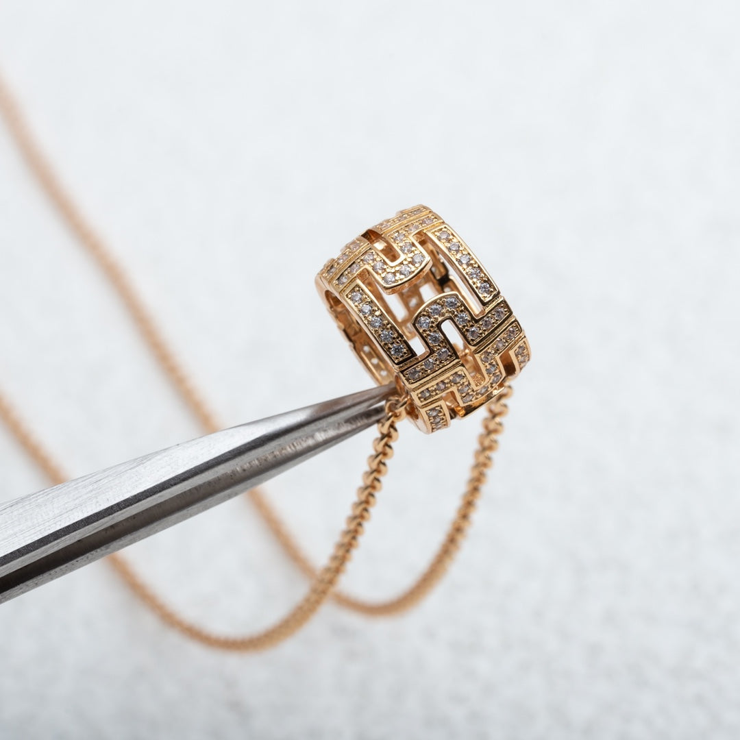 [Kincade Jewelrys] COLLIER PARENTESI OR ROSE DIAMANT