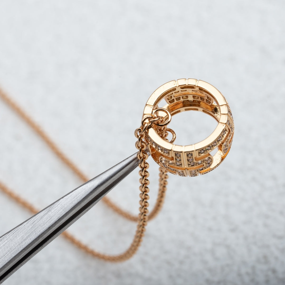 [Kincade Jewelrys] COLLIER PARENTESI OR ROSE DIAMANT
