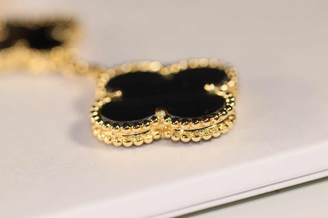 [Kincade Jewelrys]CLOVER EARRINGS GOLD ONYX MOP 3 MOTIF