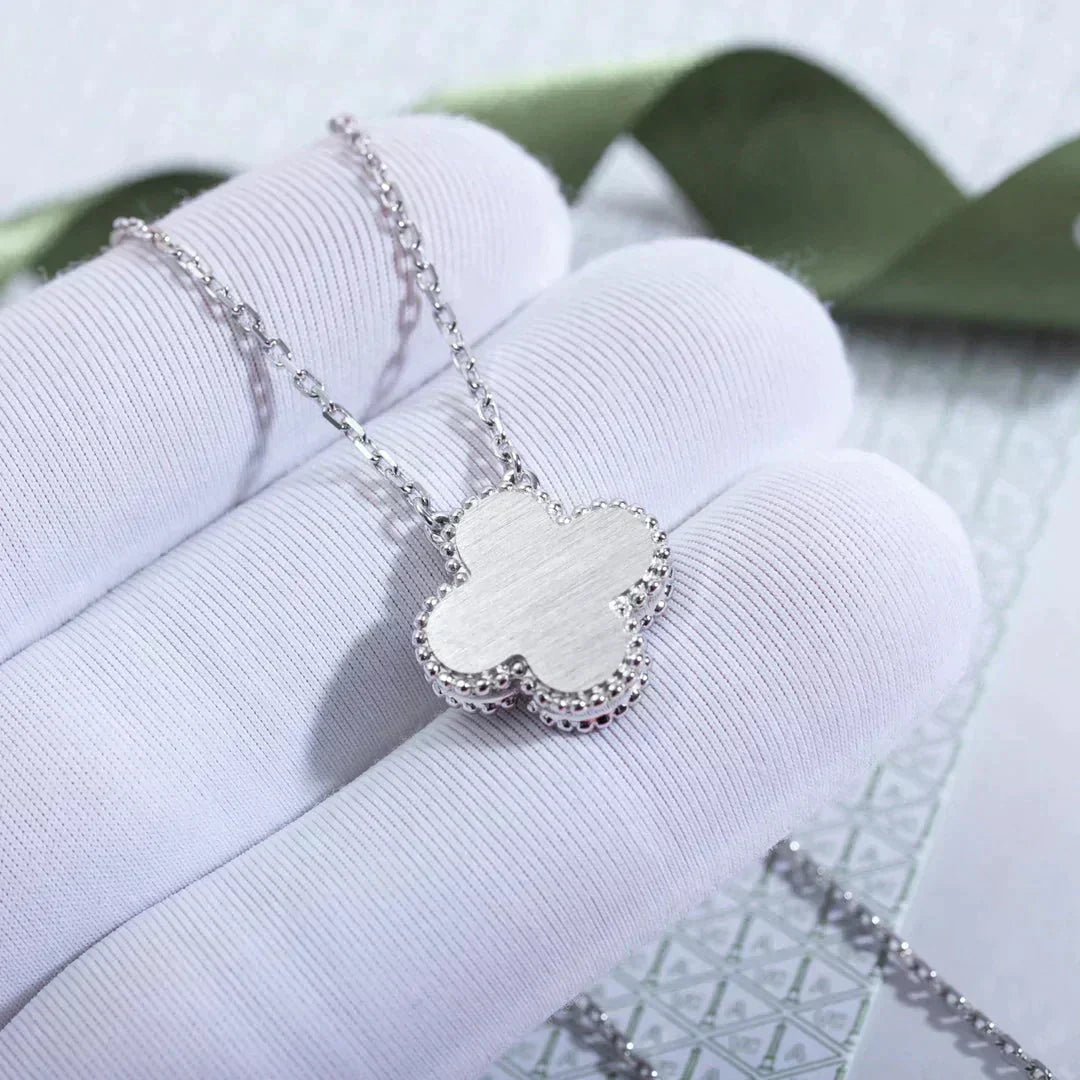[Kincade Jewelrys] COLLIER LASER DIAMANT CLOVER 15 MM ARGENT