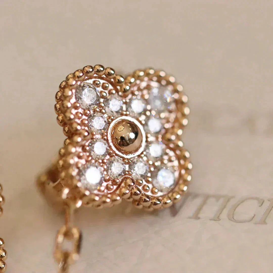 [Kincade Jewelrys]CLOVER MEDIUM 1 MOTIFS FUll DIAMOND EARRINGS