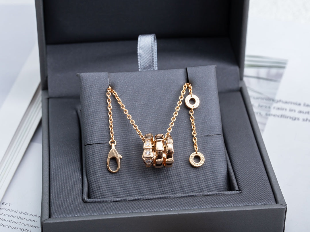 [Kincade Jewelrys] COLLIER SERPENTI EN OR ROSE ET DIAMANT