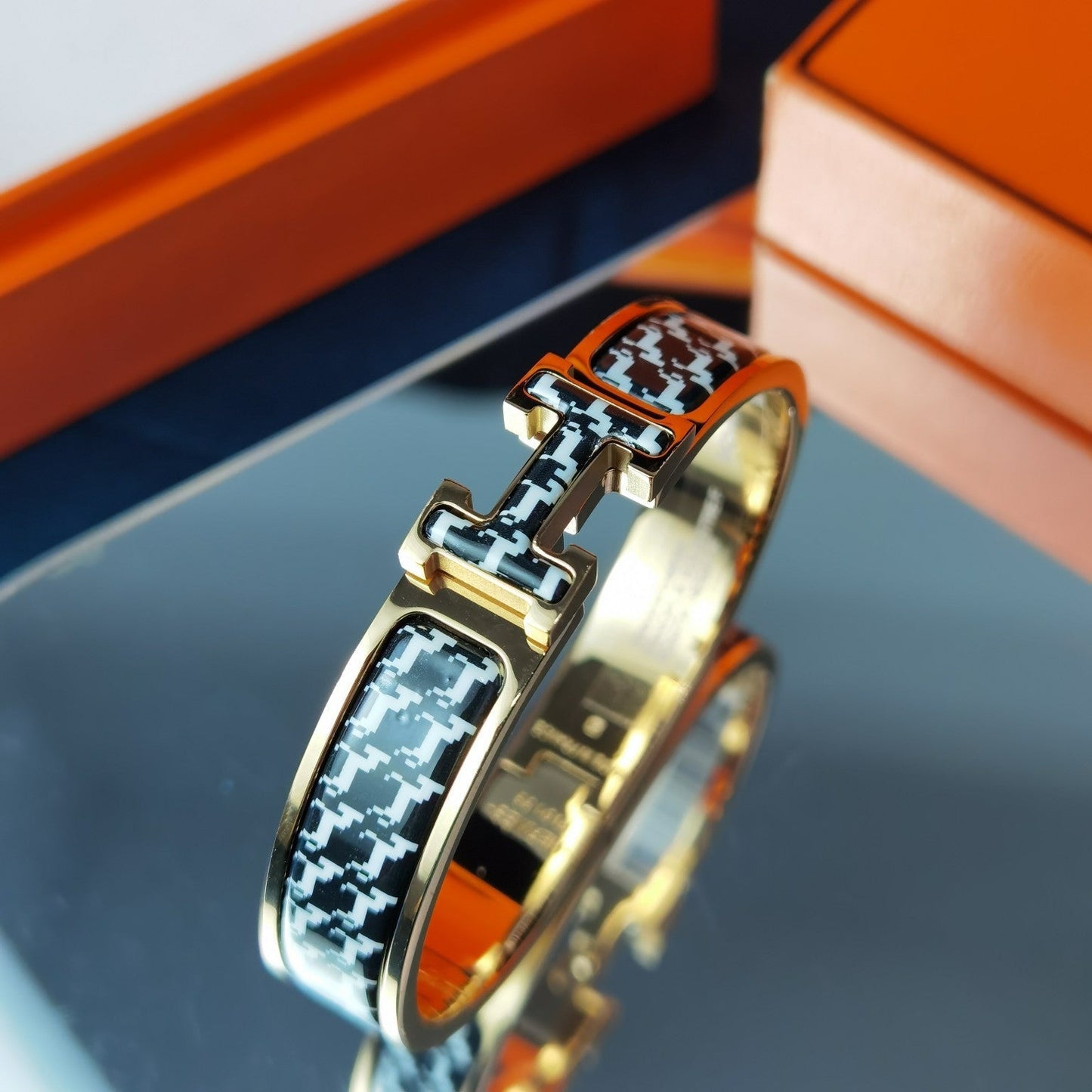 [Kincade Jewelrys]H HORSE BRACELET 12MM