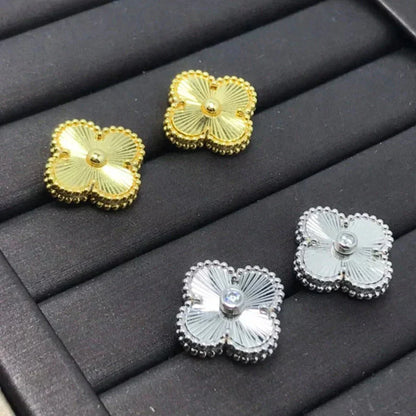 [Kincade Jewelrys]Boucles d'oreilles mini CLOVER 9,5 mm avec laser