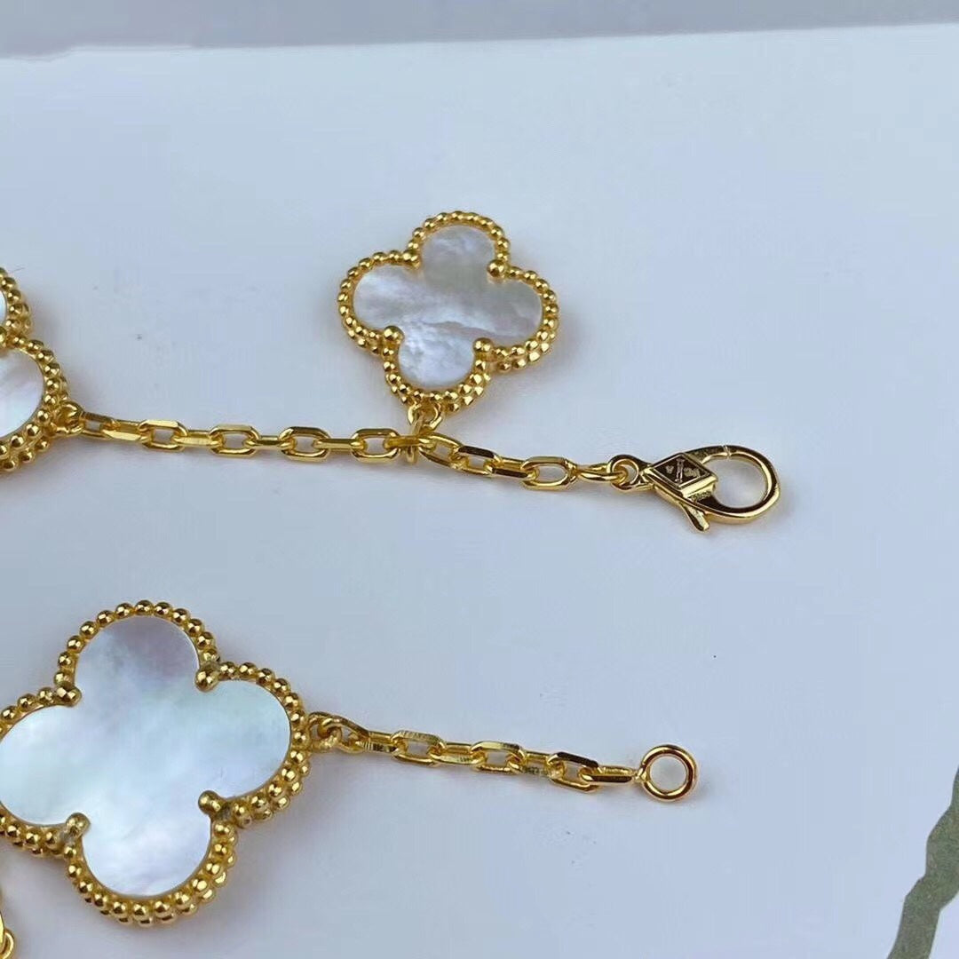 [Kincade Jewelrys] Bracelet en or avec nacre et trèfle magique, 5 motifs