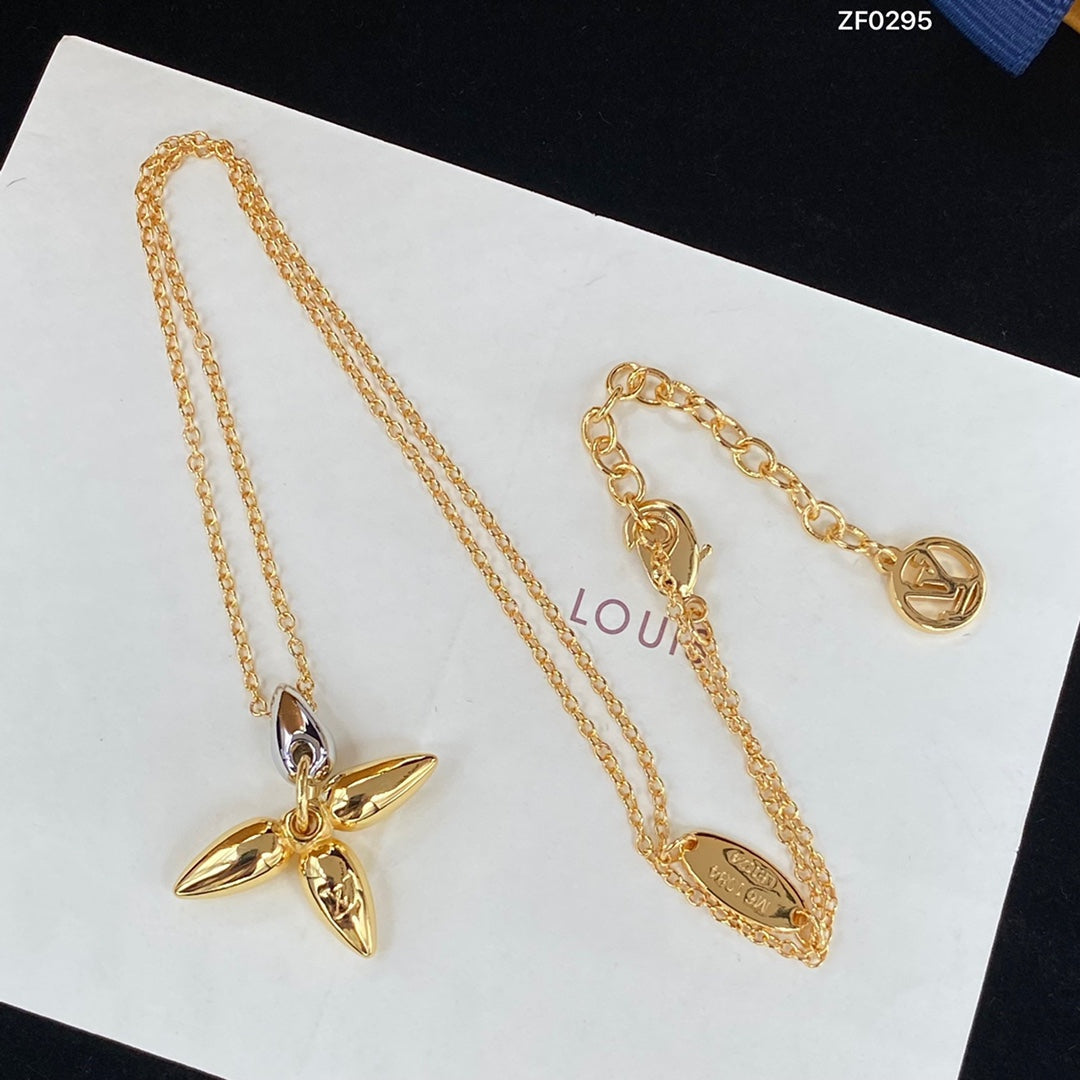 [Kincade Jewelrys] COLLIER PENDENTIF LOUISETTE EN OR