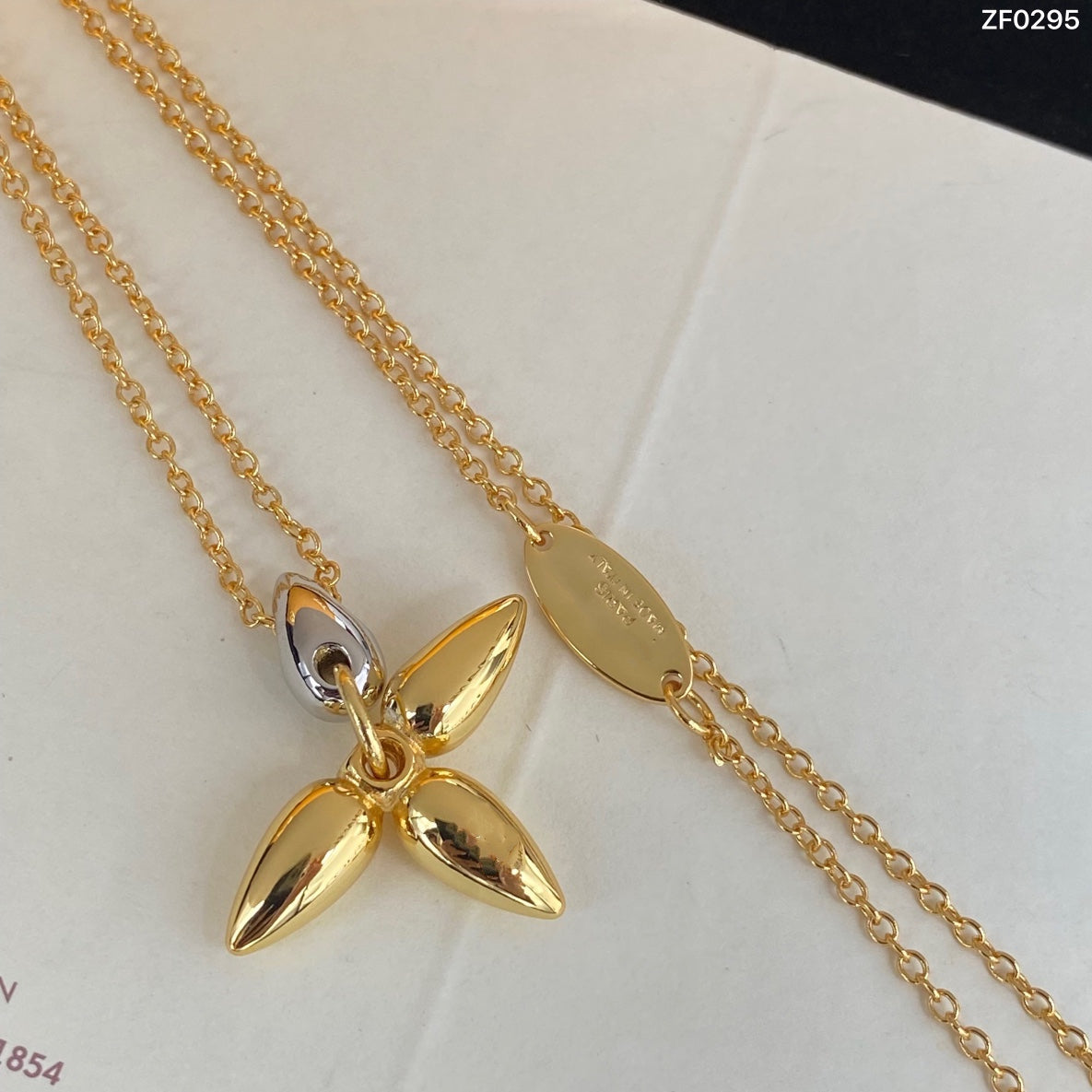 [Kincade Jewelrys] COLLIER PENDENTIF LOUISETTE EN OR