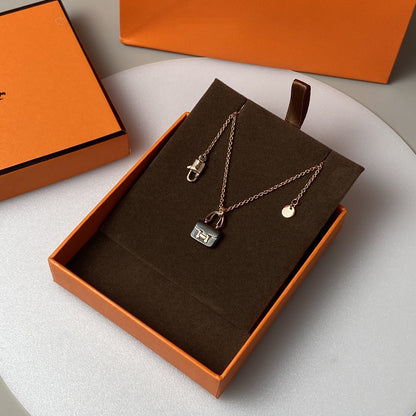 [Kincade Jewelrys]CONSTANCE BLACK PEDANT PINK GOLD NECKLACE