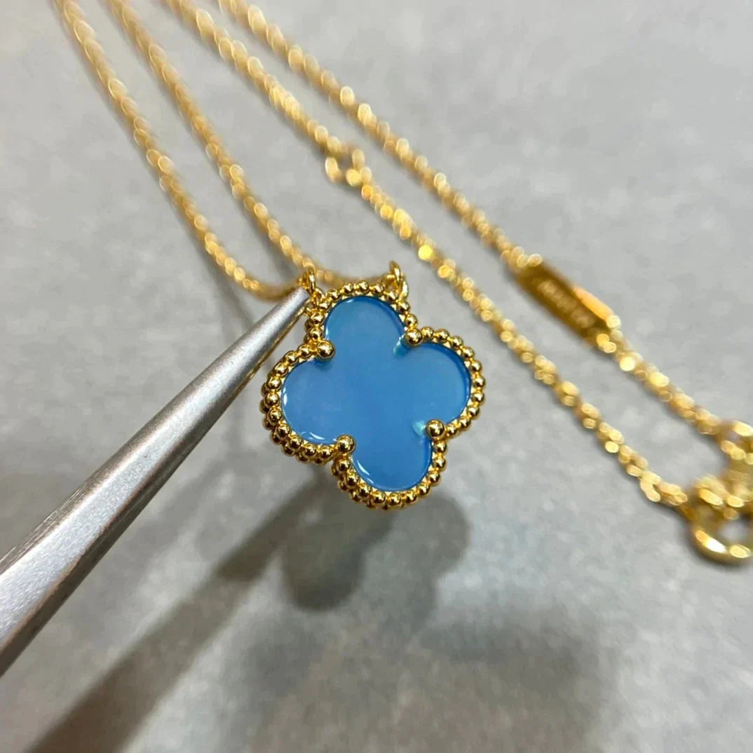 [Kincade Jewelrys] COLLIER EN AGATE BLEUE TRÈFLE 15 MM