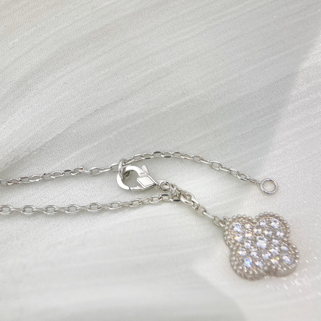 [Kincade Jewelrys] COLLIER TRÈFLE 5 MOTIFS ARGENT DIAMANTS