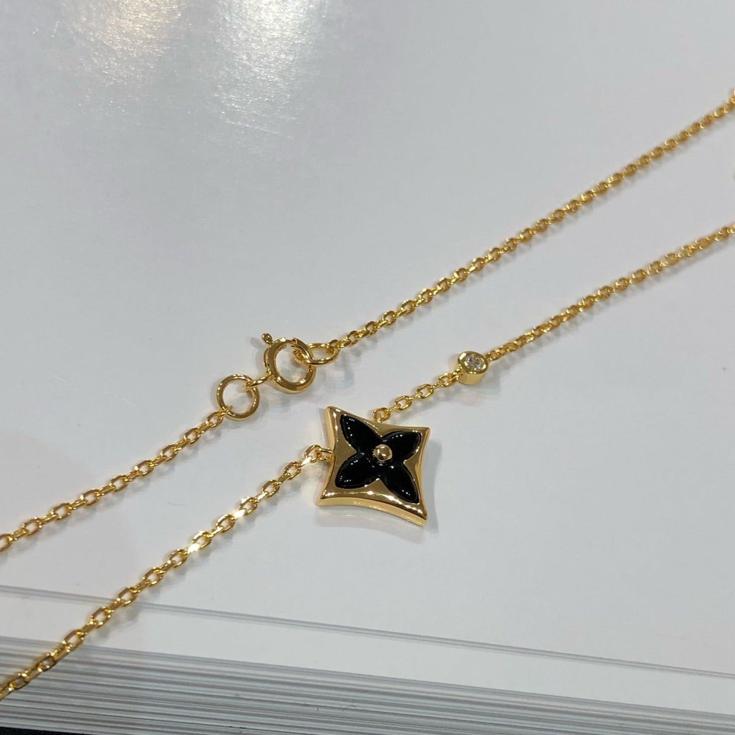 [Kincade Jewelrys] COLLIER ÉTOILE NOIRE