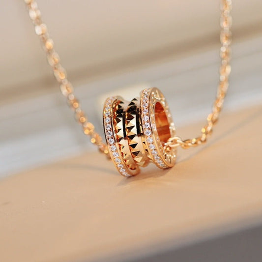 [Kincade Jewelrys] Collier pendentif en or rose Zero 1 Rock