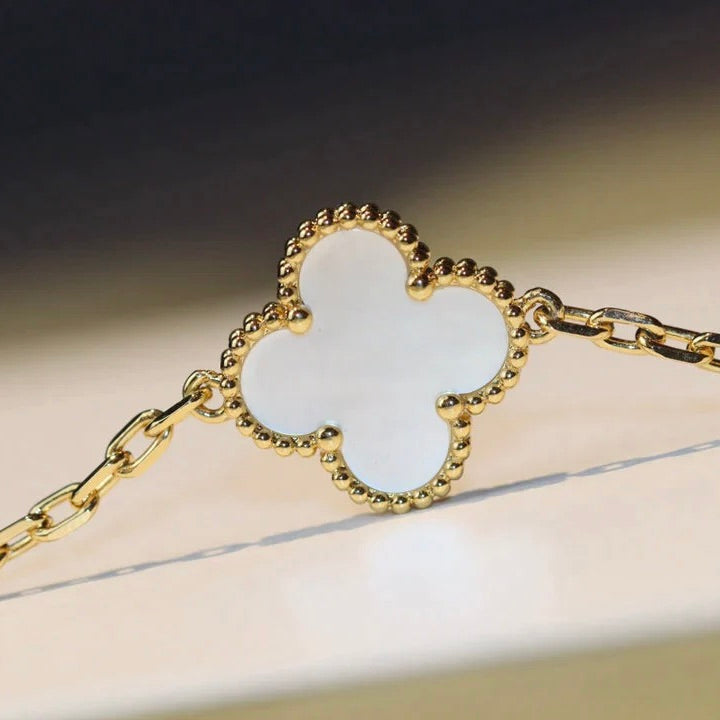 [Kincade Jewelrys]CLOVER 20 MOTIFS WHITE MOP NECKLACE