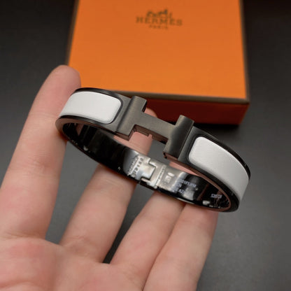 [Kincade Jewelrys] Bracelet H 12 mm en céramique noire et blanche