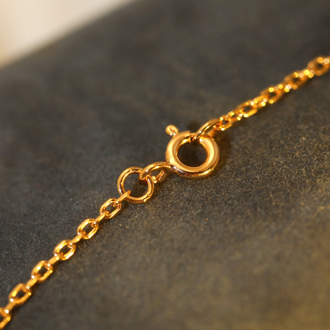 [Kincade Jewelrys] COLLIER PENDENTIF SOLEIL EN OR ROSE AVEC 1 DIAMANT