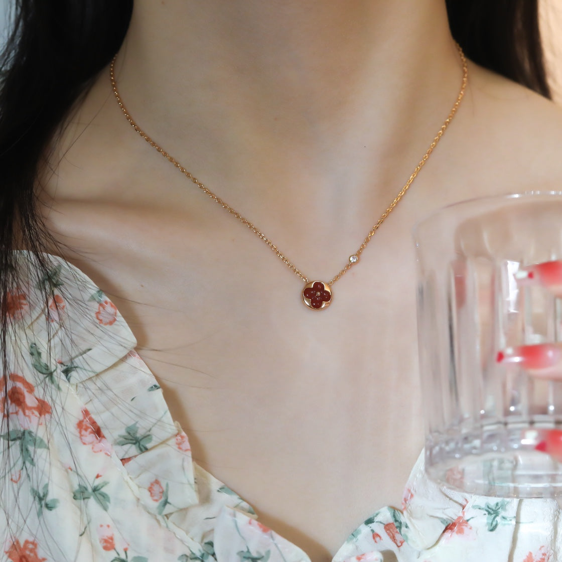 [Kincade Jewelrys] COLLIER PENDENTIF SOLEIL EN OR ROSE AVEC 1 DIAMANT