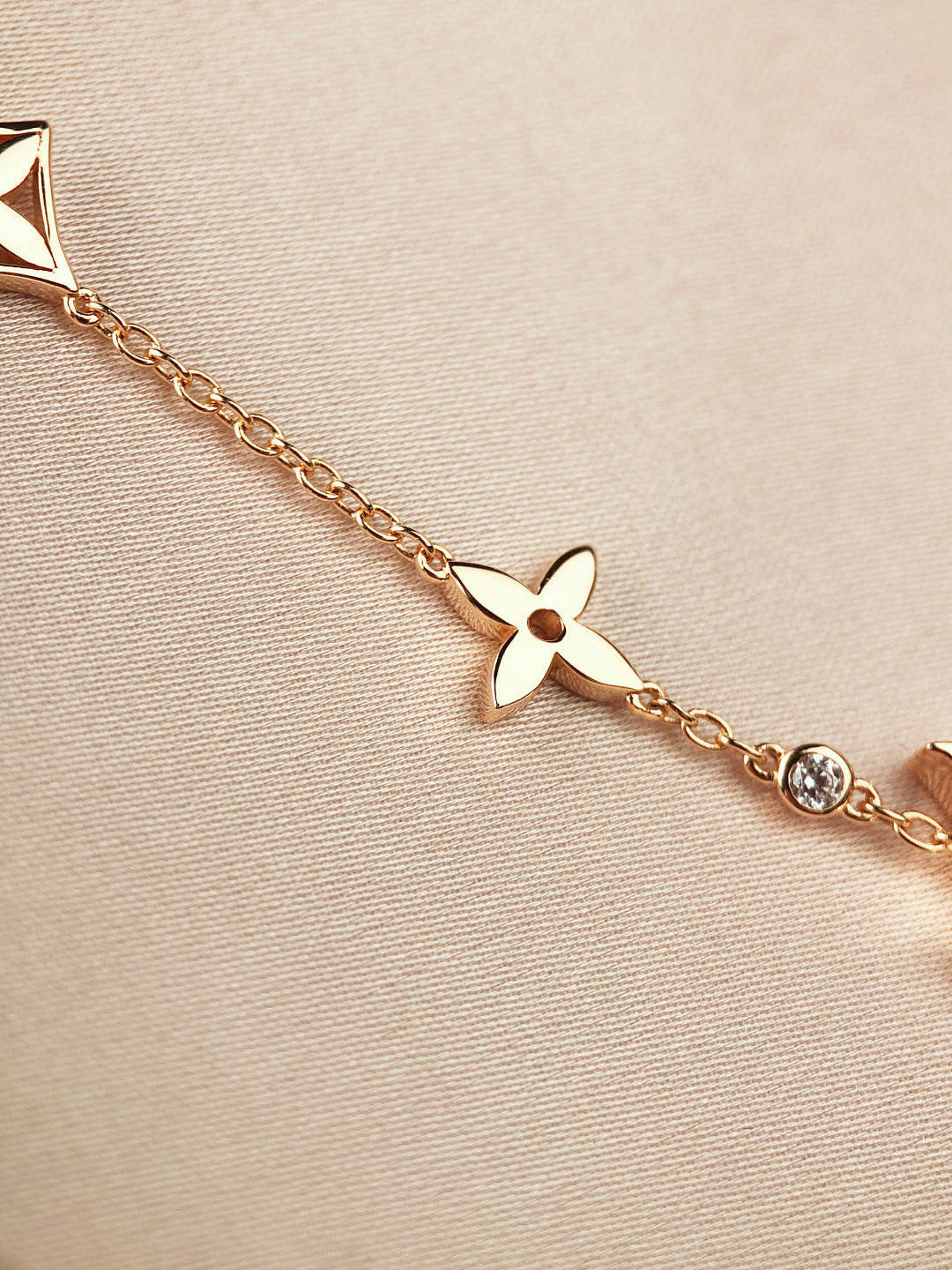 [Kincade Jewelrys]STAR AND SUN 7 MOTIFS GOLD BRACELET