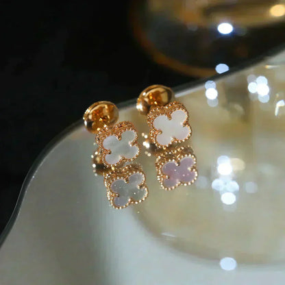[Kincade Jewelrys]Boucles d'oreilles mini CLOVER 9,5 mm en nacre blanche