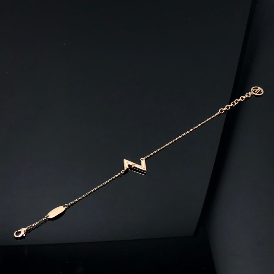 [Kincade Jewelrys]VOLT LV LOGO BRACELET