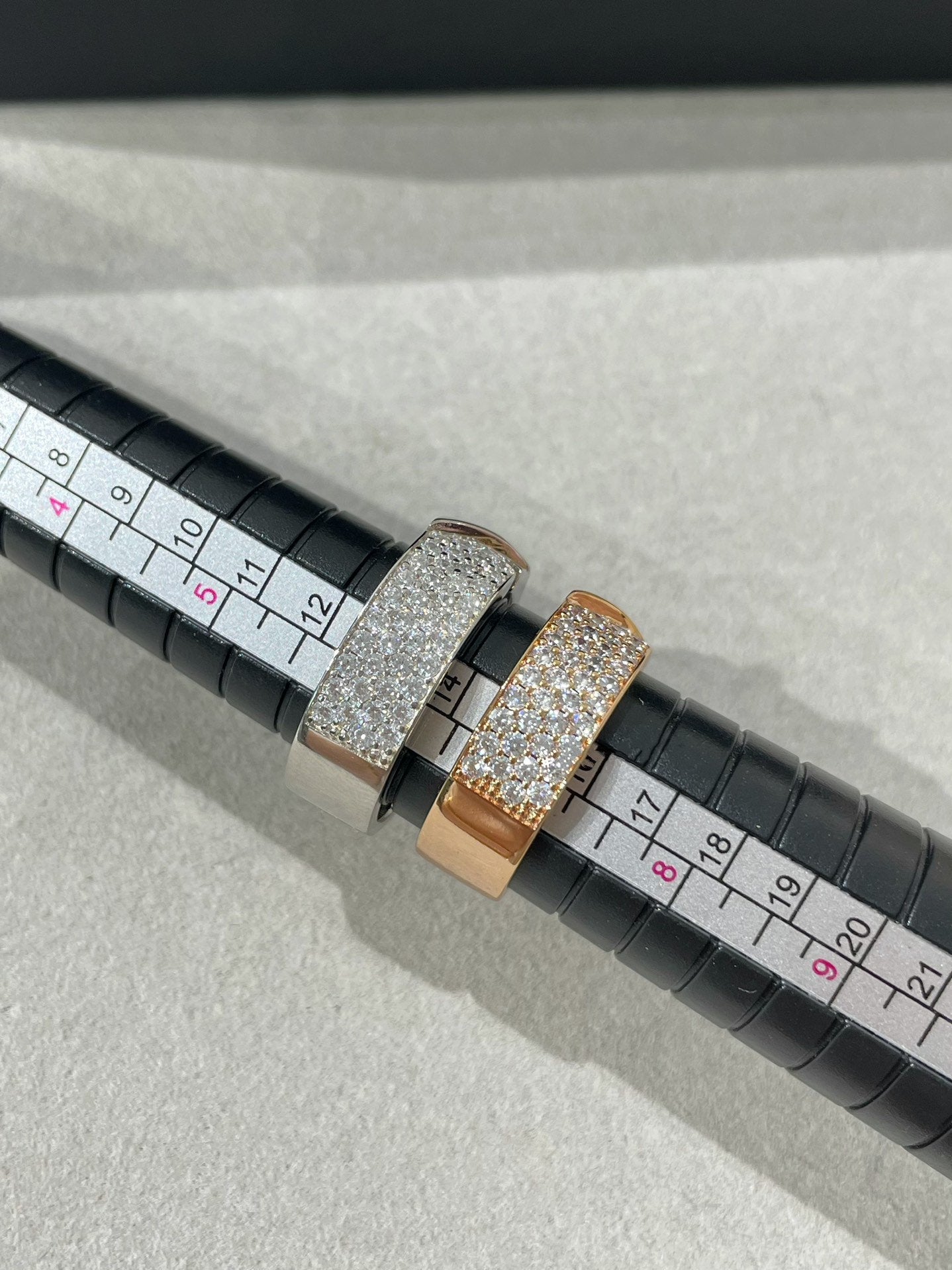 [Kincade Jewelrys] BAGUE PAVÉE DE DIAMANTS LIENS EVIDENCE