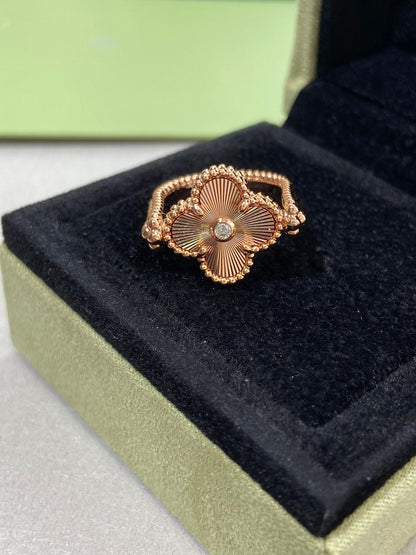 [Kincade Jewelrys] BAGUE EN OR ROSE CLOVER RIVERSIBLE