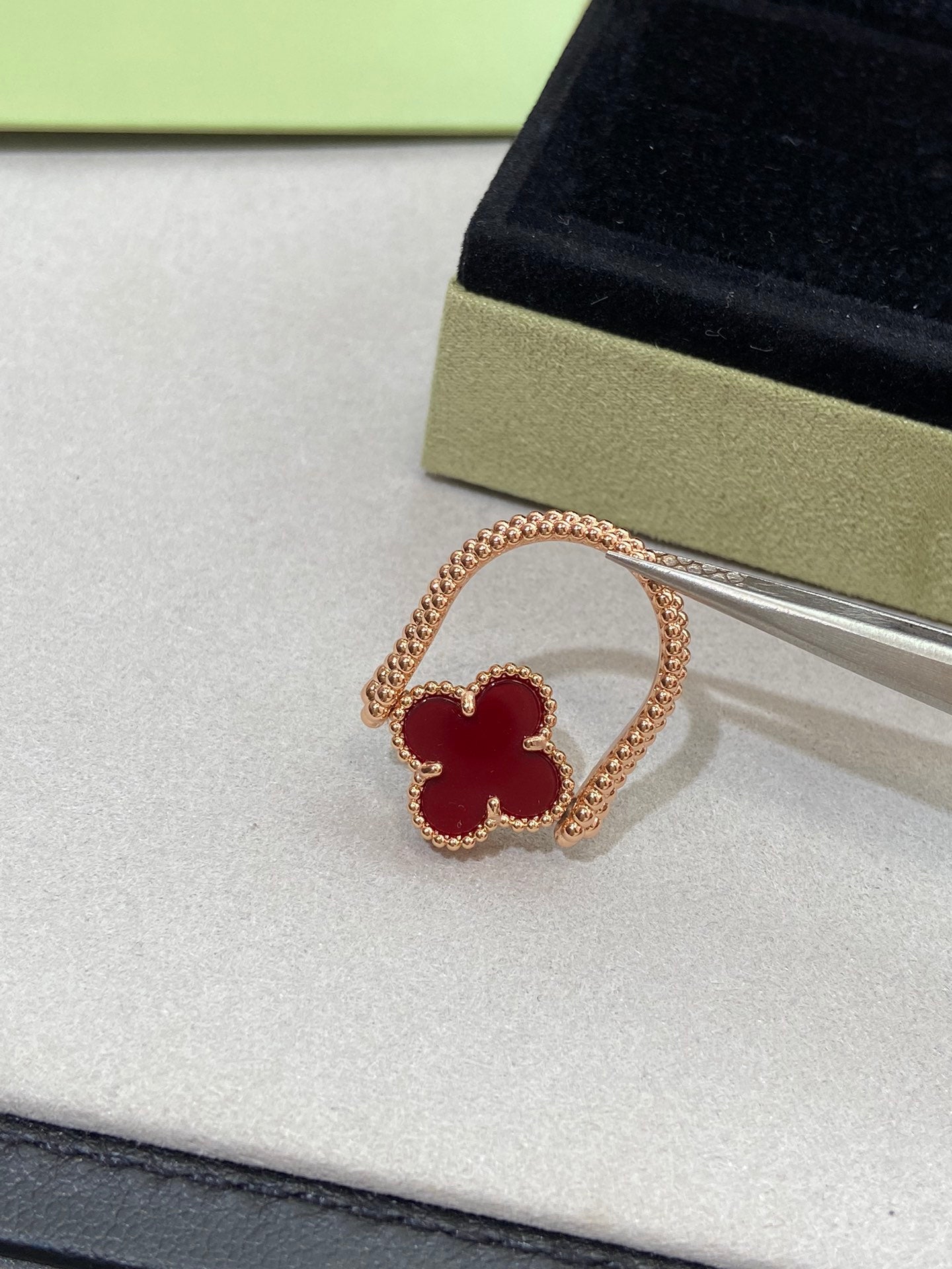 [Kincade Jewelrys] BAGUE EN OR ROSE CLOVER RIVERSIBLE