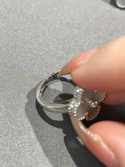 [Kincade Jewelrys]CLOVER SILVER MOP DIAMOND RING