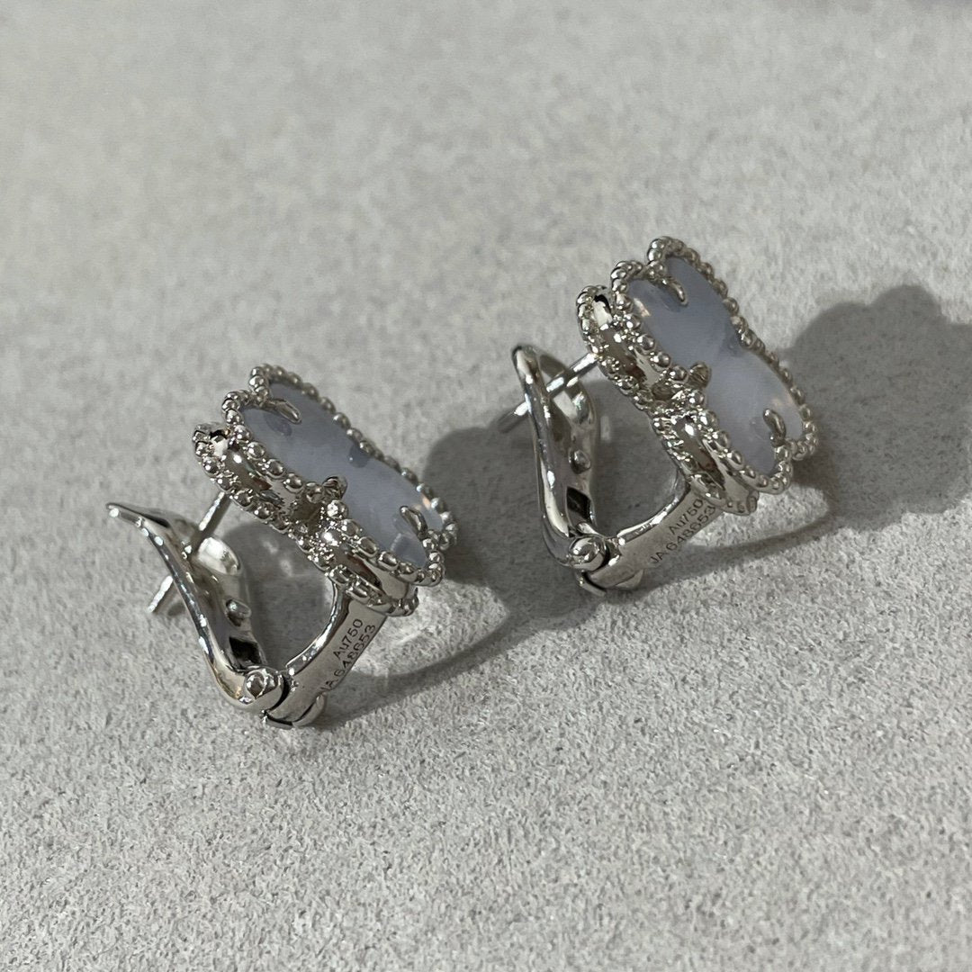 [Kincade Jewelrys]CLOVER CHALCEDONY SILVER STUD EARRINGS