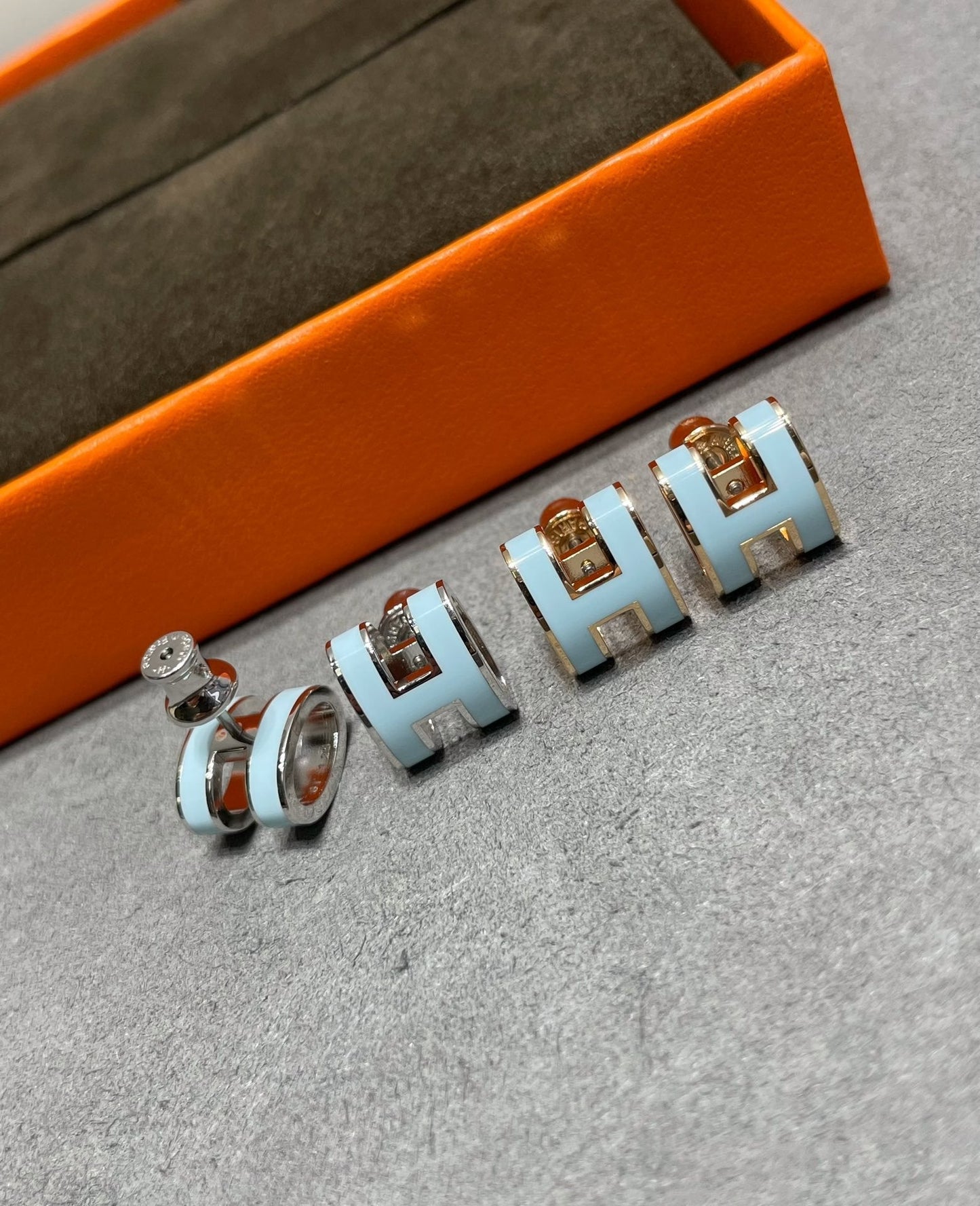[Kincade Jewelrys]Boucles d'oreilles à tige bleu ciel POP H