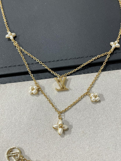 [Kincade Jewelrys] COLLIER DOUBLE RANGÉE EN NACRE DORÉE FLOWERGRAM