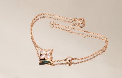 [Kincade Jewelrys] Collier étoile rose avec 1 diamant en or rose