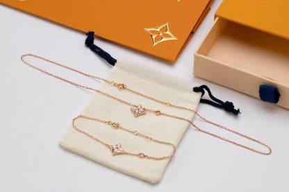 [Kincade Jewelrys] Collier étoile rose avec 1 diamant en or rose