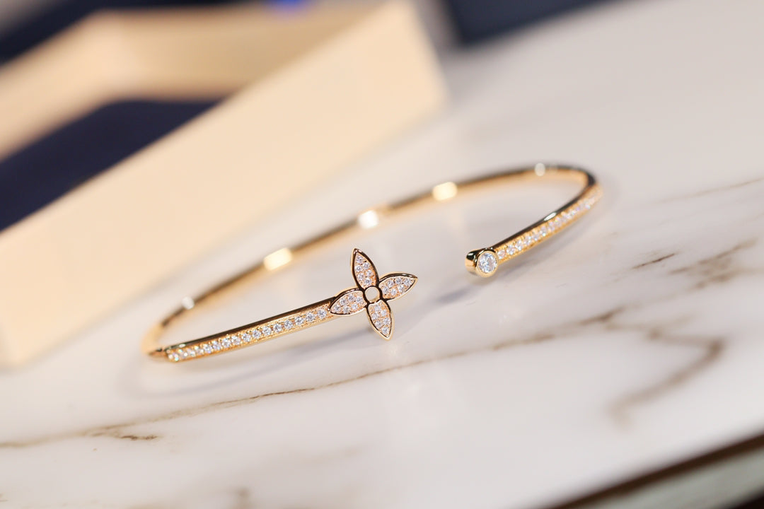 [Kincade Jewelrys] Bracelet ouvert IDYLLE en or pavé de diamants