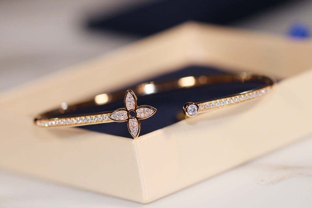 [Kincade Jewelrys] Bracelet ouvert IDYLLE en or pavé de diamants