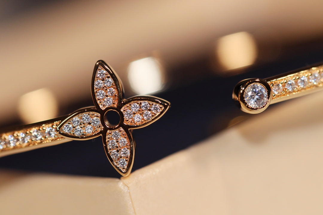 [Kincade Jewelrys] Bracelet ouvert IDYLLE en or pavé de diamants