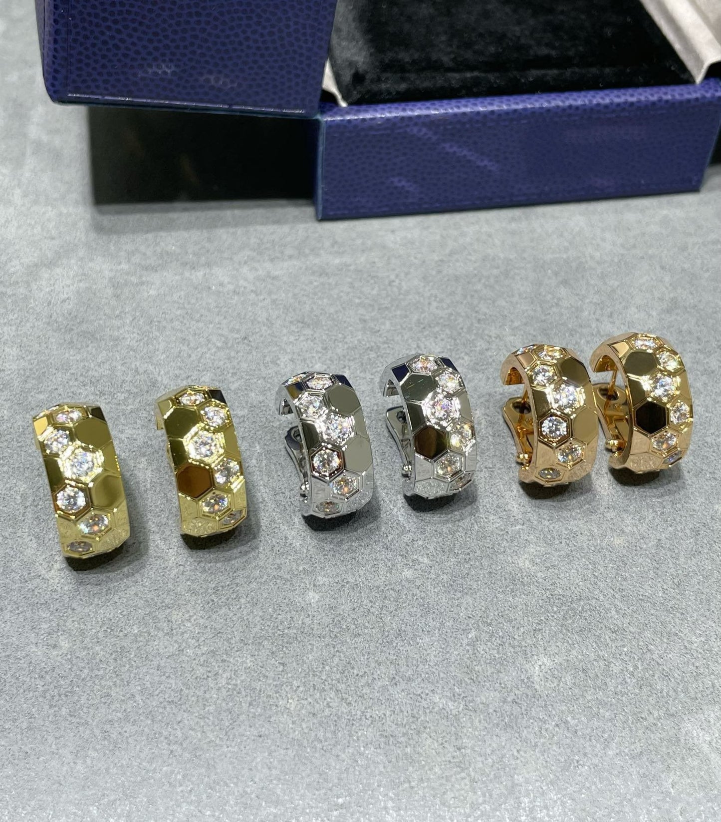 [Kincade Jewelrys]Boucles d'oreilles créoles en diamant BEE LOVE 