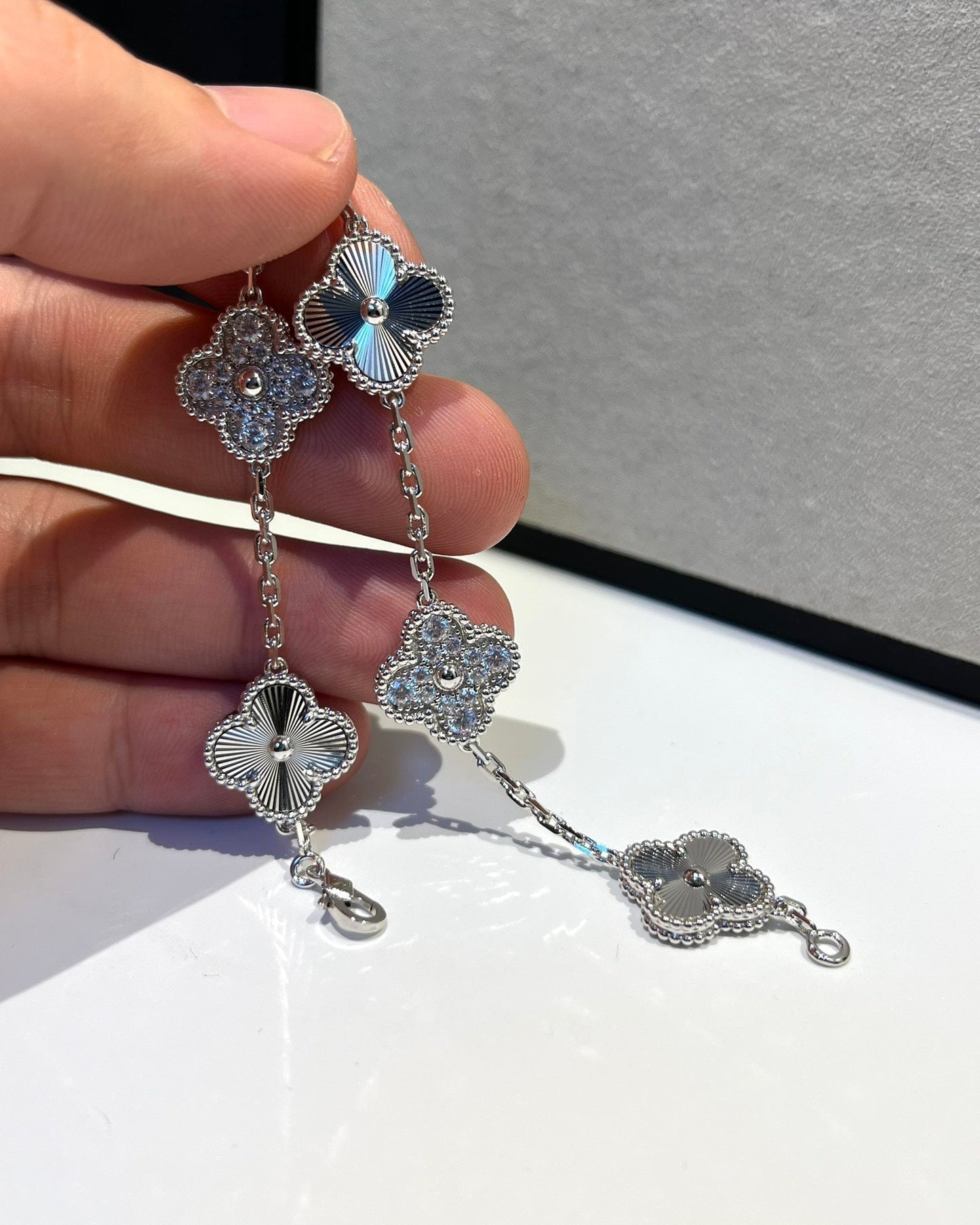 [Kincade Jewelrys] BRACELET ARGENT DIAMANT À 5 MOTIFS CLOVER