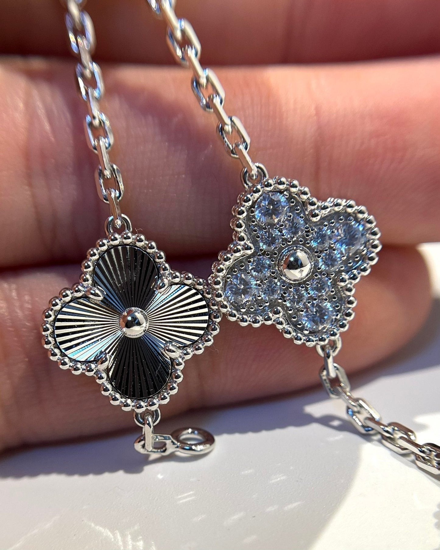[Kincade Jewelrys] BRACELET ARGENT DIAMANT À 5 MOTIFS CLOVER