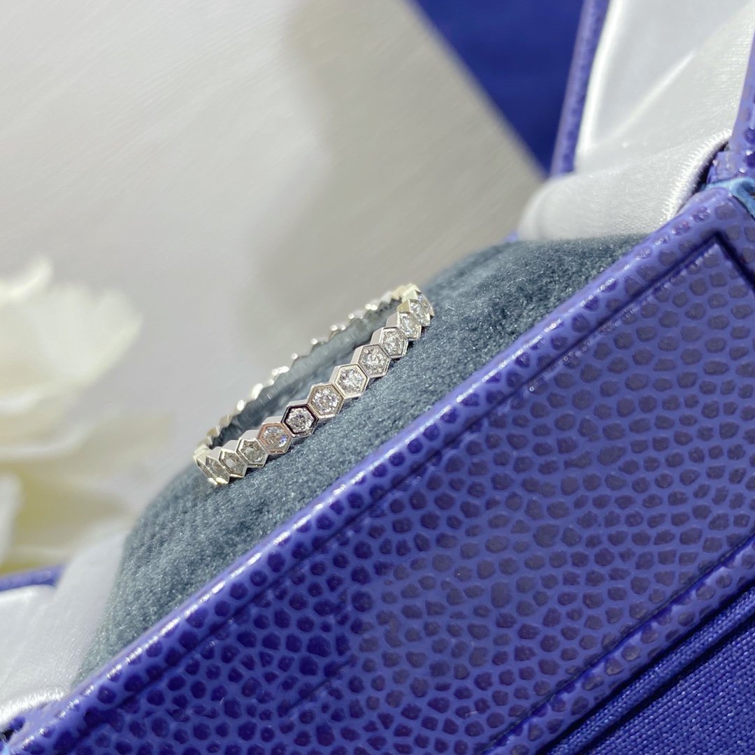 [Kincade Jewelrys] PETITE BAGUE BEE LOVE PAVÉE DE DIAMANTS