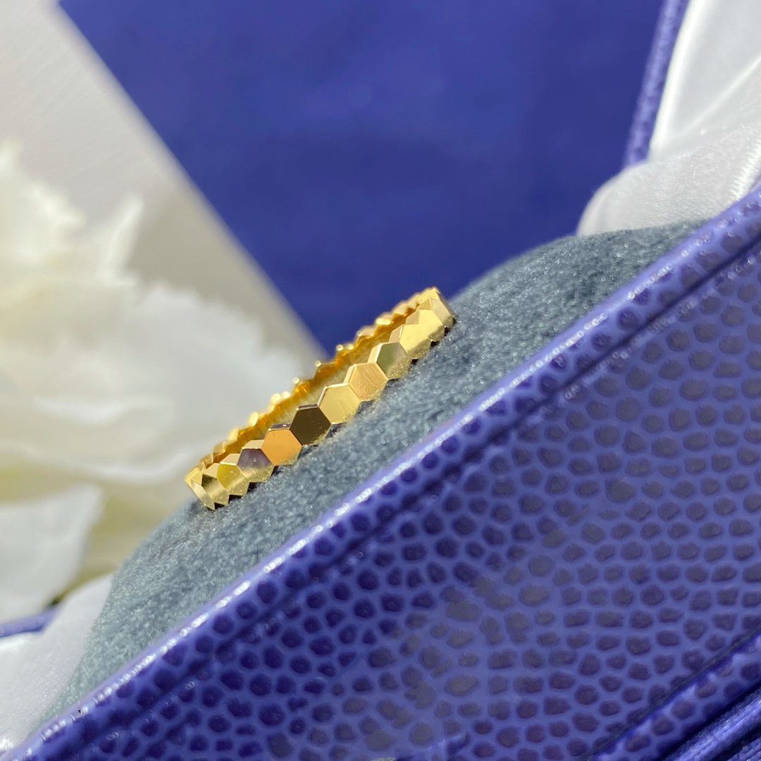 [Kincade Jewelrys] PETITE BAGUE BEE LOVE