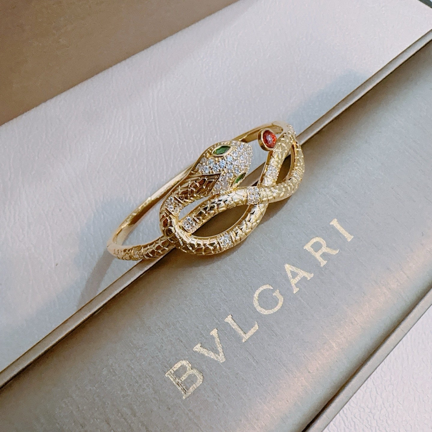 [Bijoux Kincade] BRACELET HAUTE SERPENTI 