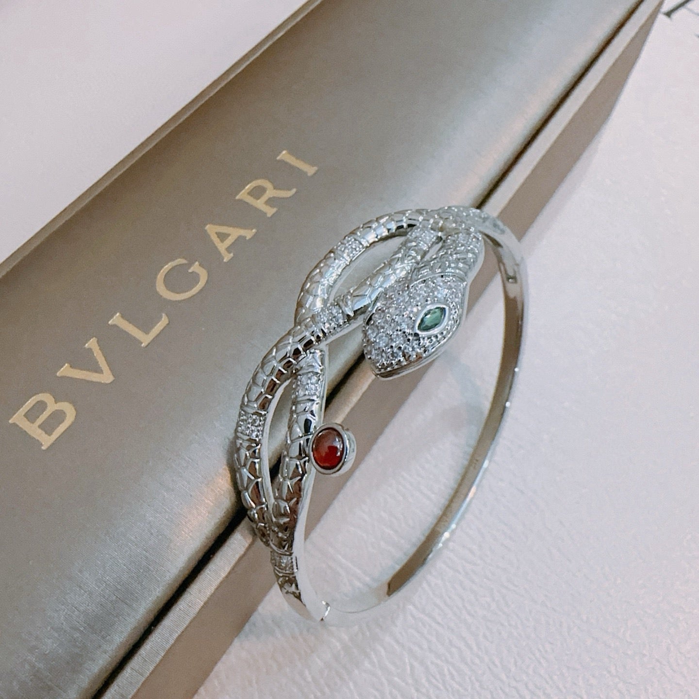 [Bijoux Kincade] BRACELET HAUTE SERPENTI 