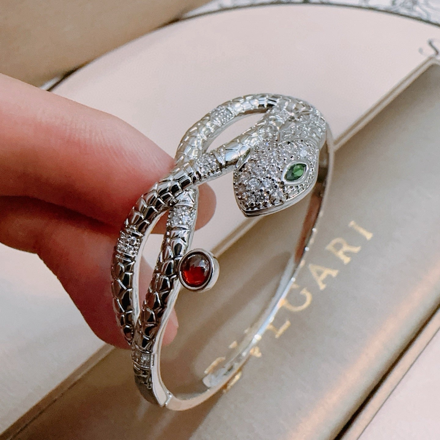 [Bijoux Kincade] BRACELET HAUTE SERPENTI 