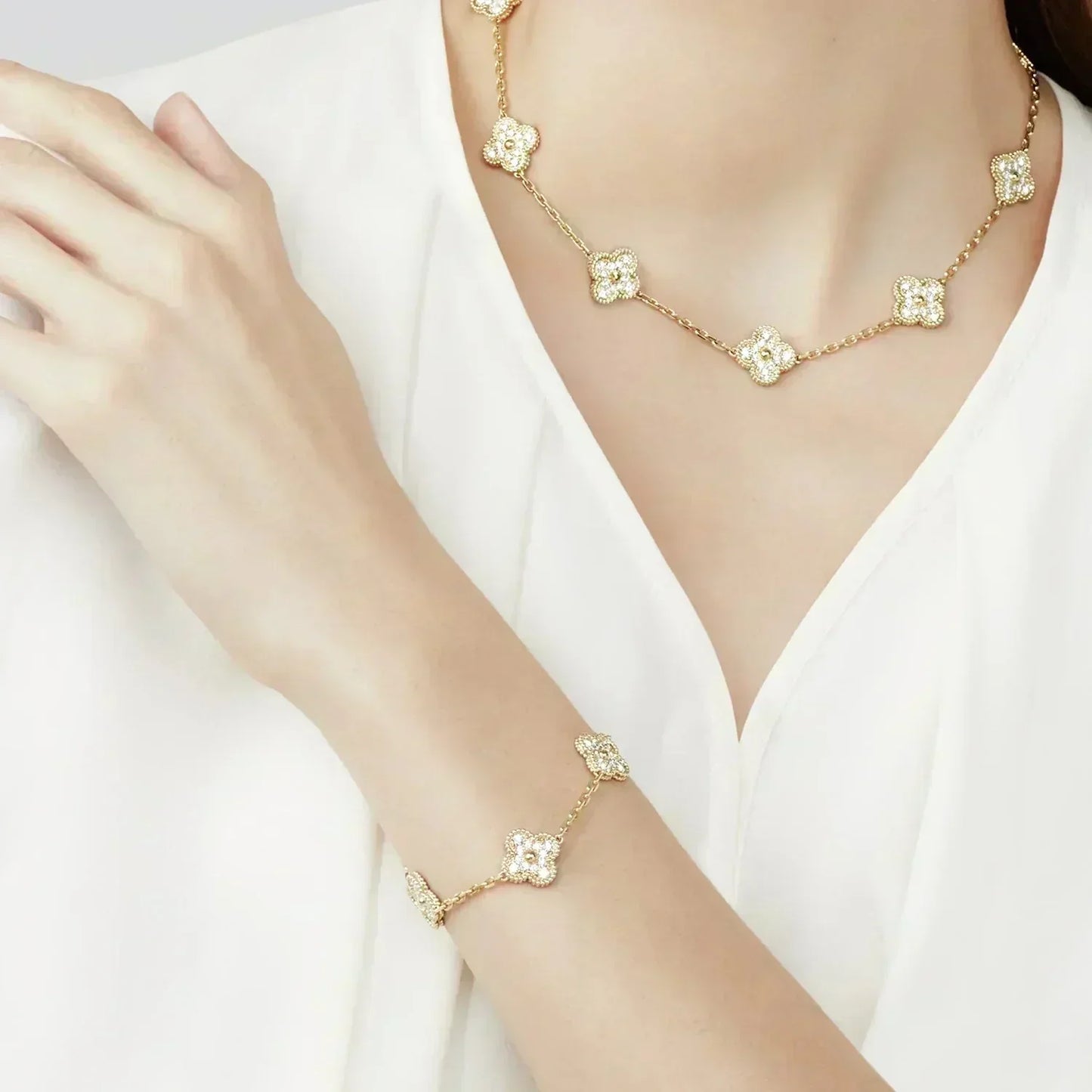 [Kincade Jewelrys] BRACELET TRÉFLE 5 MOTIFS EN DIAMANTS